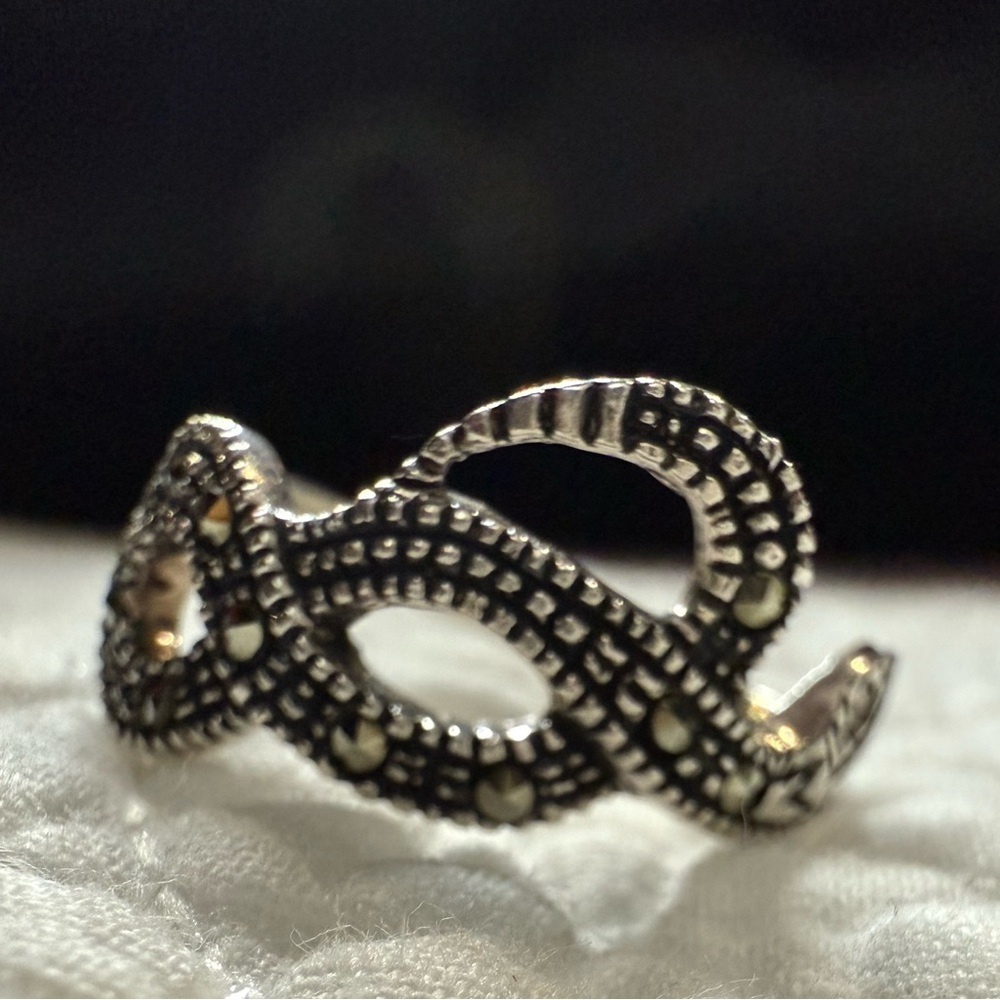 .925 Mexican Silver Snake Ring size 9 Brand new